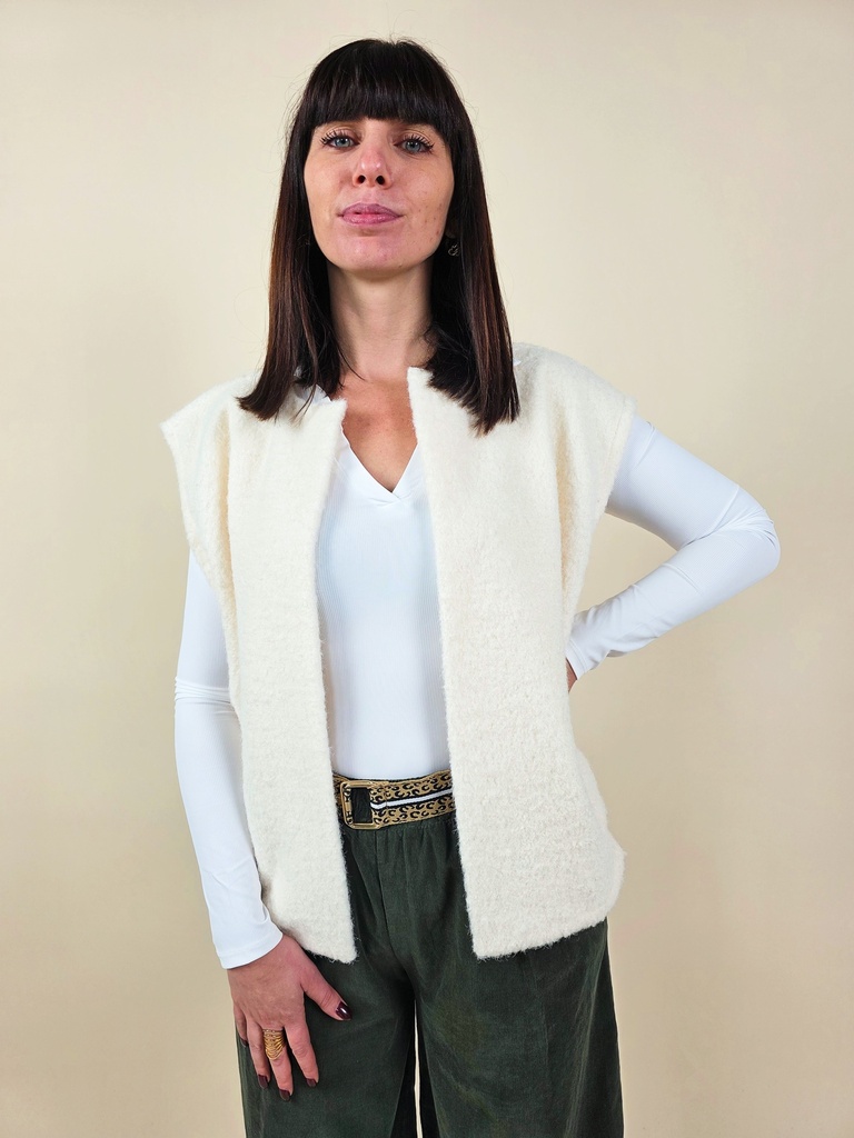 [00006] Gilet sans manches duveteux crème