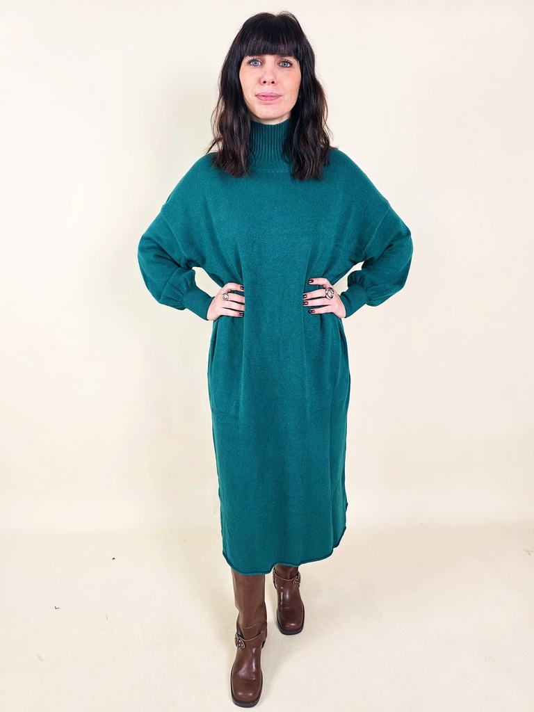 [00025] Robe pull verte