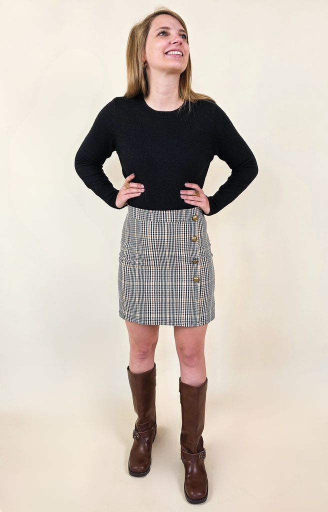 [00152] Jupe courte droite à carreaux avec boutons décoratifs