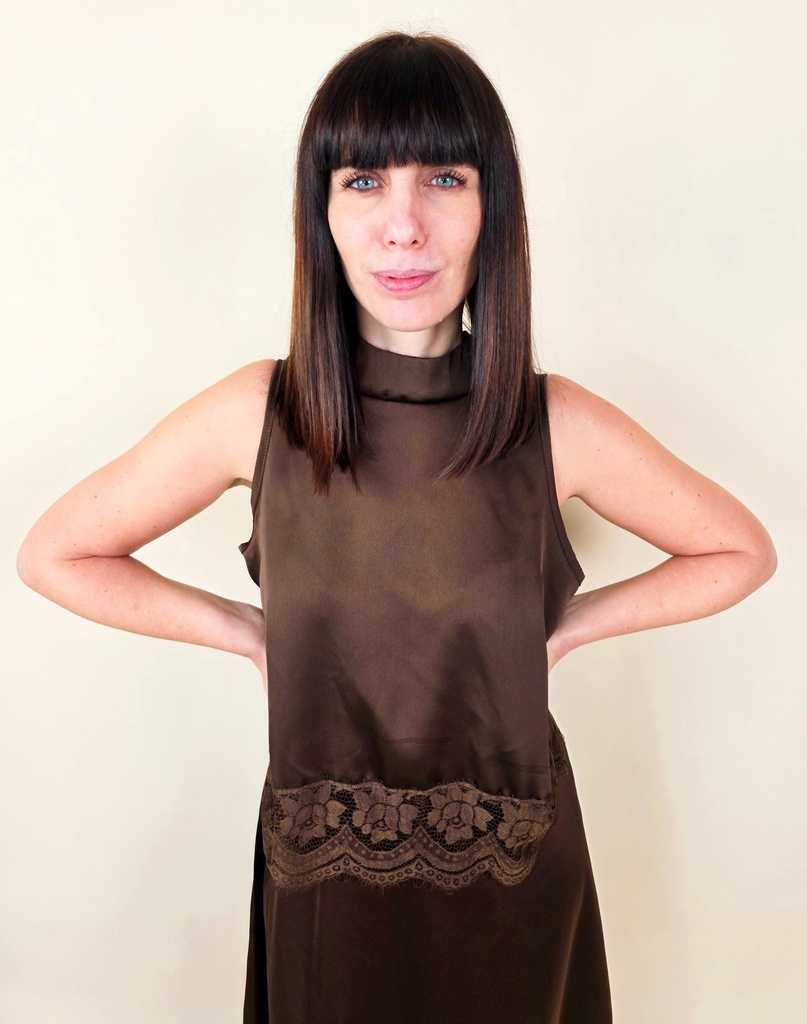 [00204] Top sans manche satiné marron avec dentelle et col montant