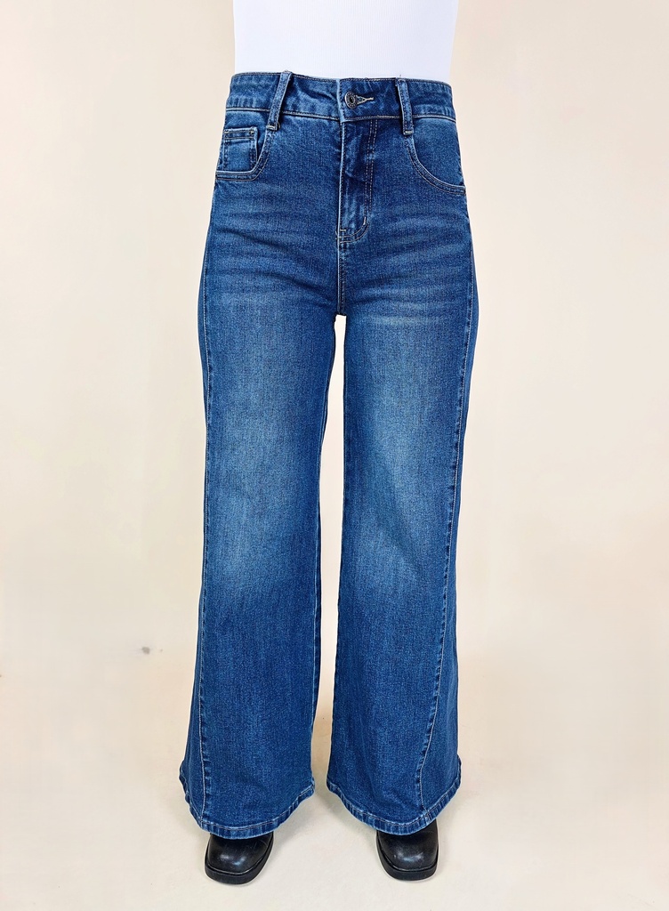 [00213_XS] Jean bleu évasé sur le bas avec couture avant (XS)