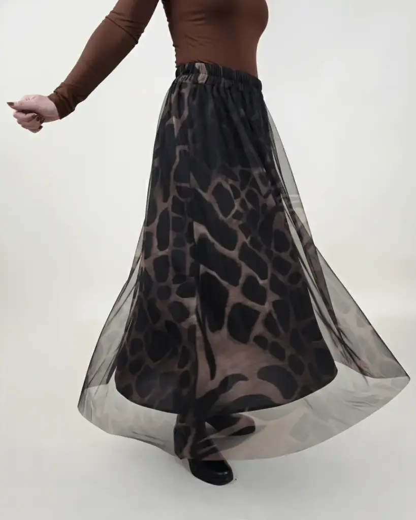 Jupe longue en tulle à imprimé animalier marron