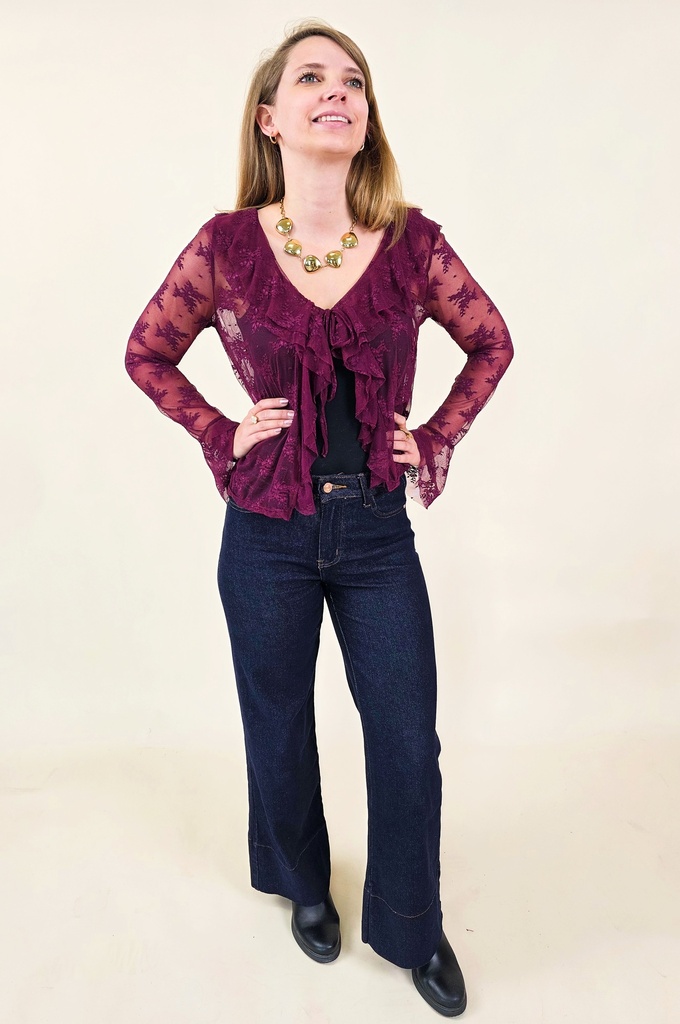 Jeans brut évasé à larges revers