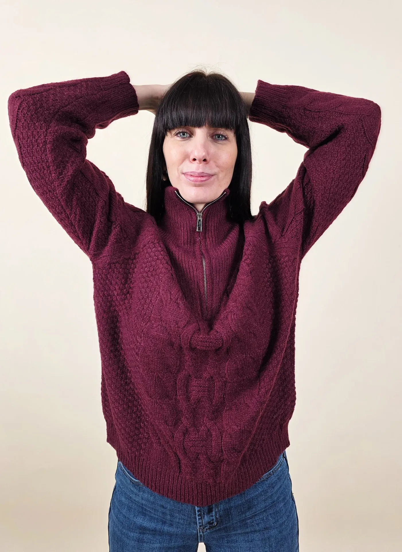 Pull en maille torsadée bordeaux