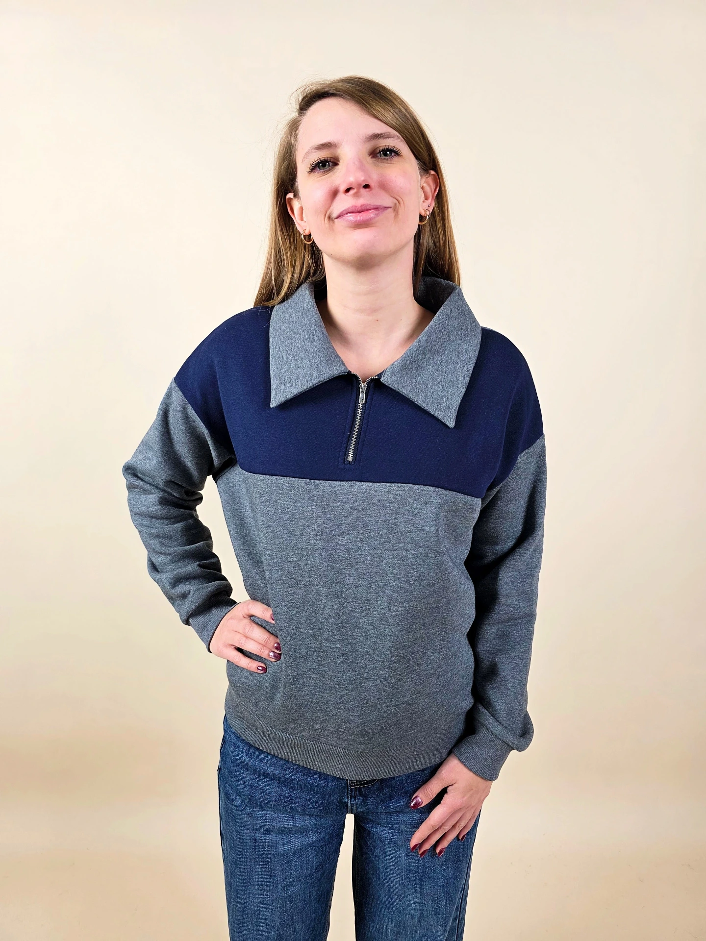 Sweat-shirt gris et bleu marine