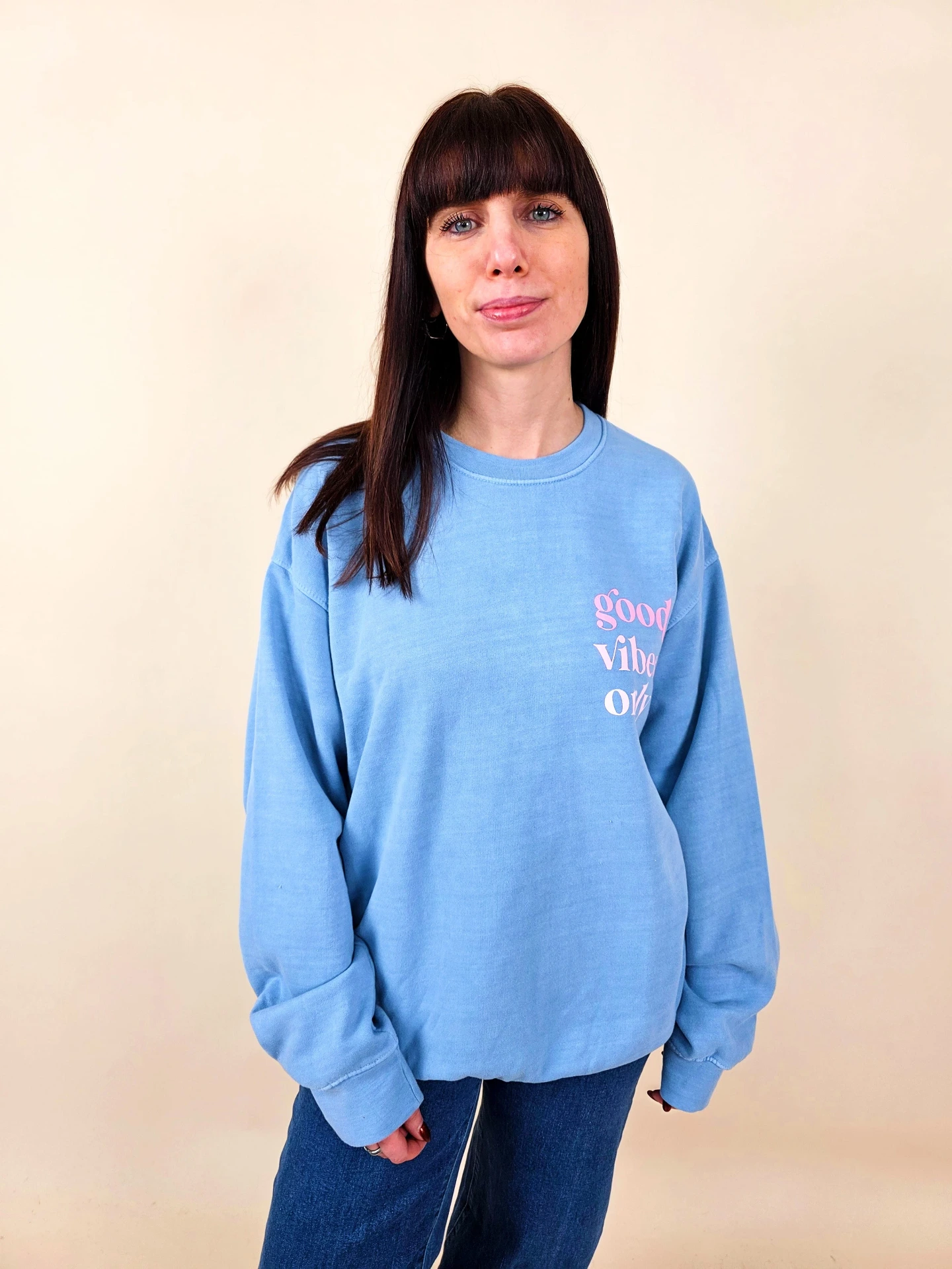 Sweat oversize bleu "Good Vibes Only"