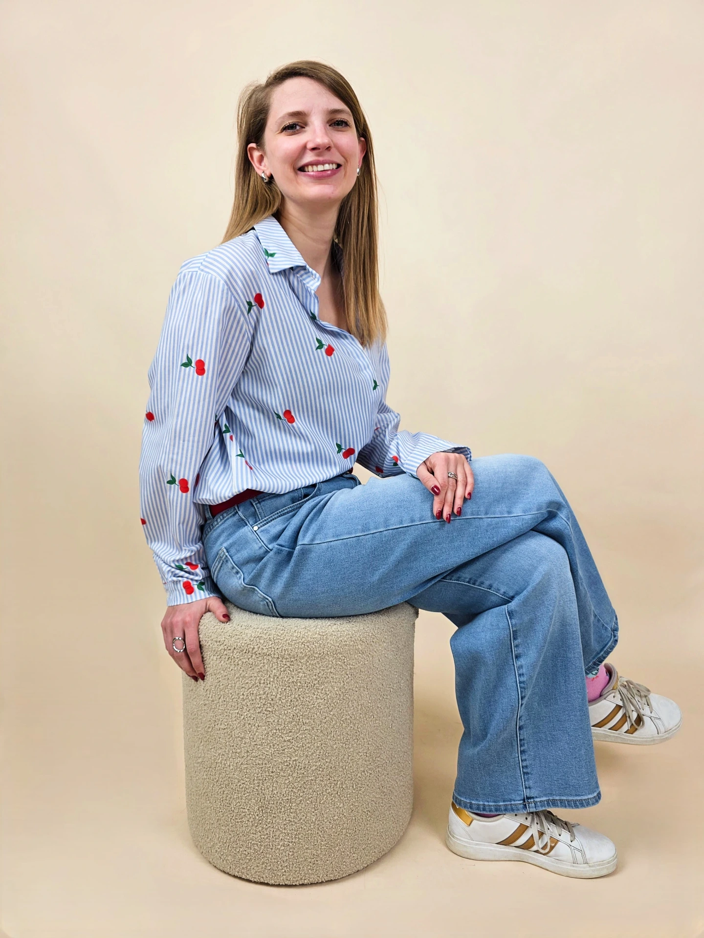 [00539] Chemise rayée bleue à motif cerises