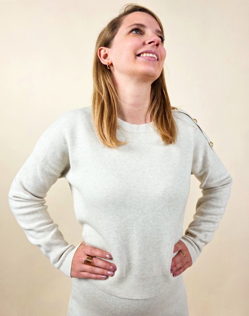 Pull beige élégant à boutons dorés et col rond TU (Anti-Gaspi)
