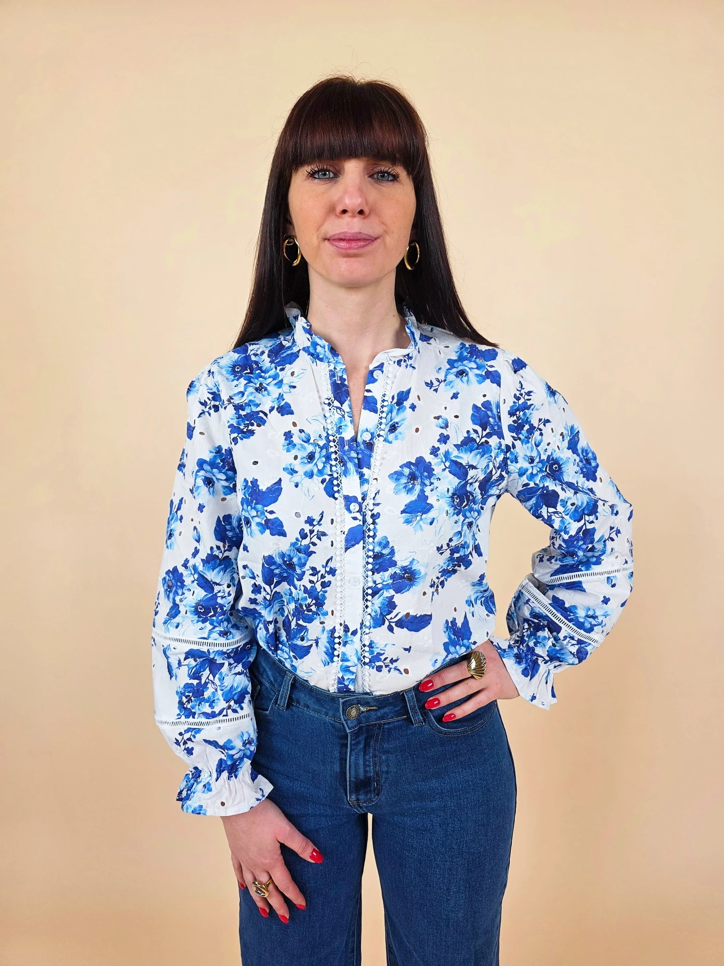 Blouse romantique en broderie anglaise