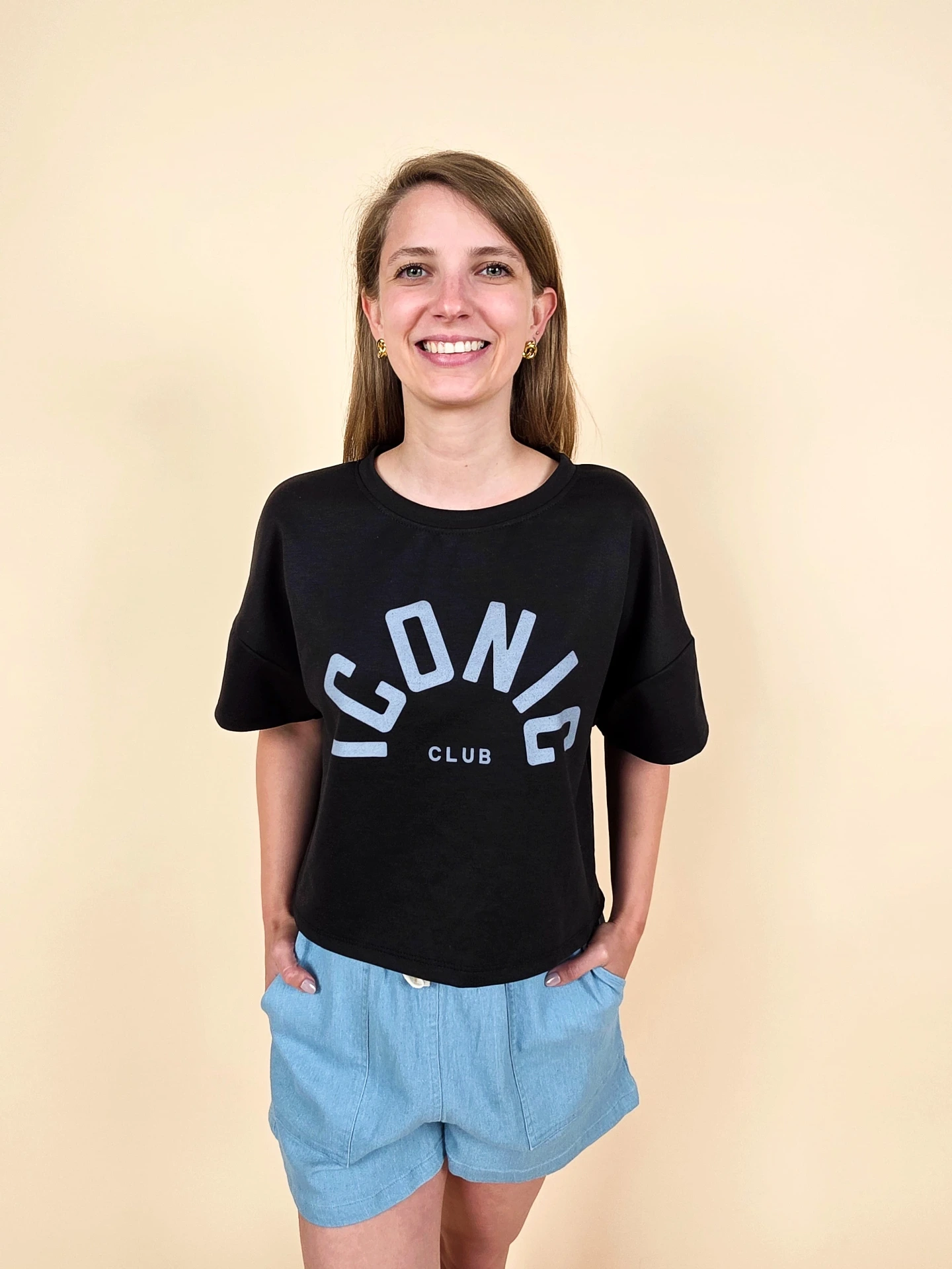 [00714] T-shirt "ICONIC CLUB"
