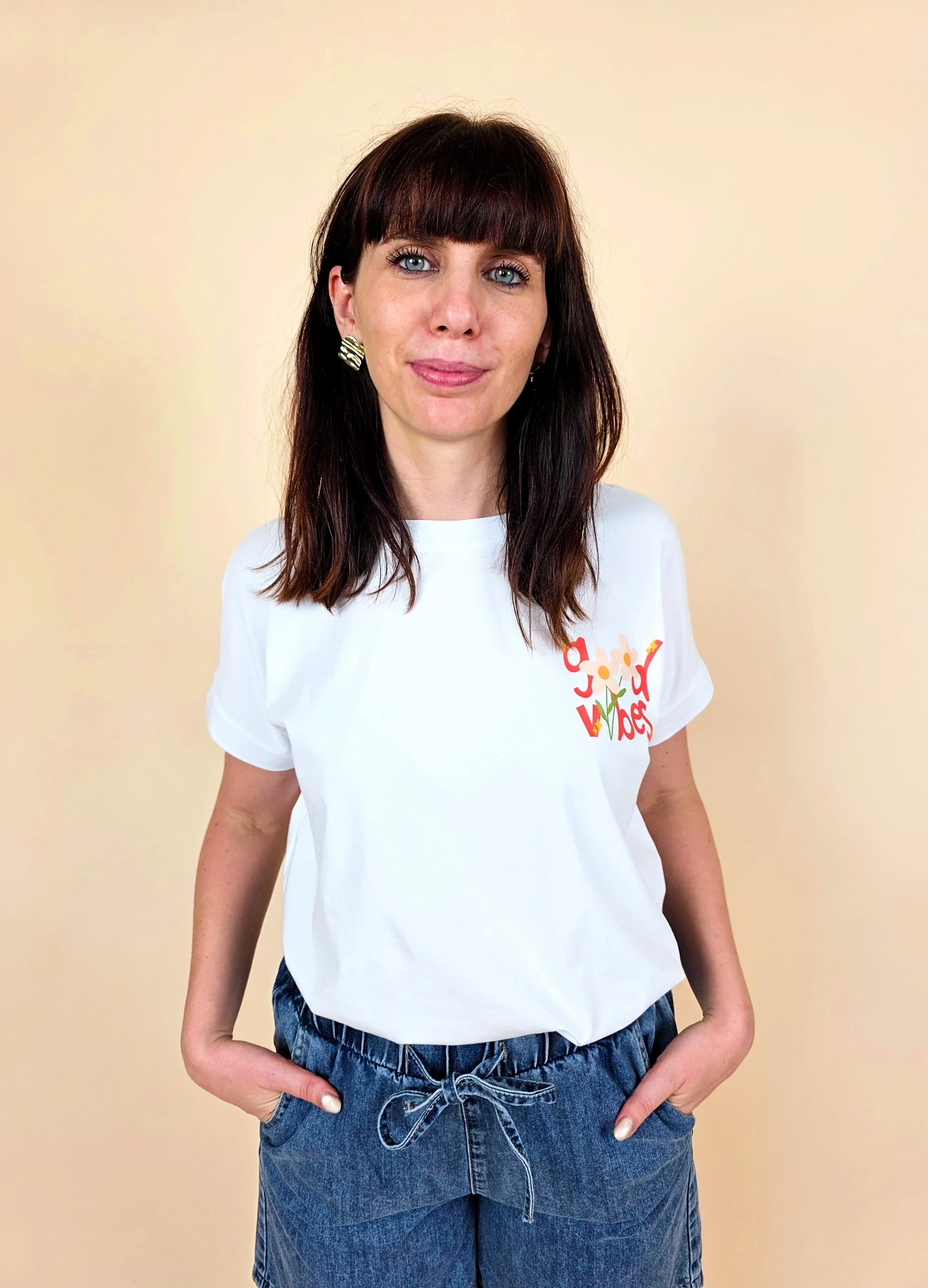 T-shirt blanc "Good Vibes"