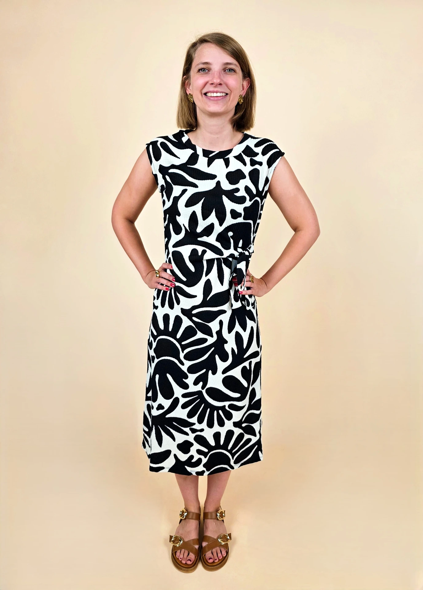 Robe froncée à motif abstrait noir et blanc